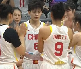 开云官网-81-68打疯了！宫鲁鸣狂喜，中国女篮3大中锋合砍47分，剑指世界杯