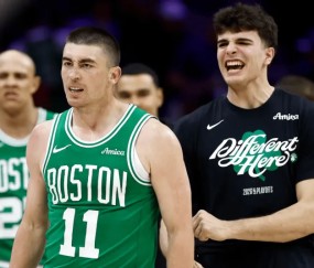 开云网页版-普里查德今日6记三分砍下32分，均创季后赛生涯新高