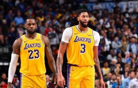 开云网页版-魔术师·约翰逊：湖人需要射手 篮网不需要哈里斯